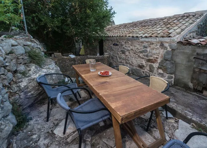 Lägenhet 4 Limuna Janjina